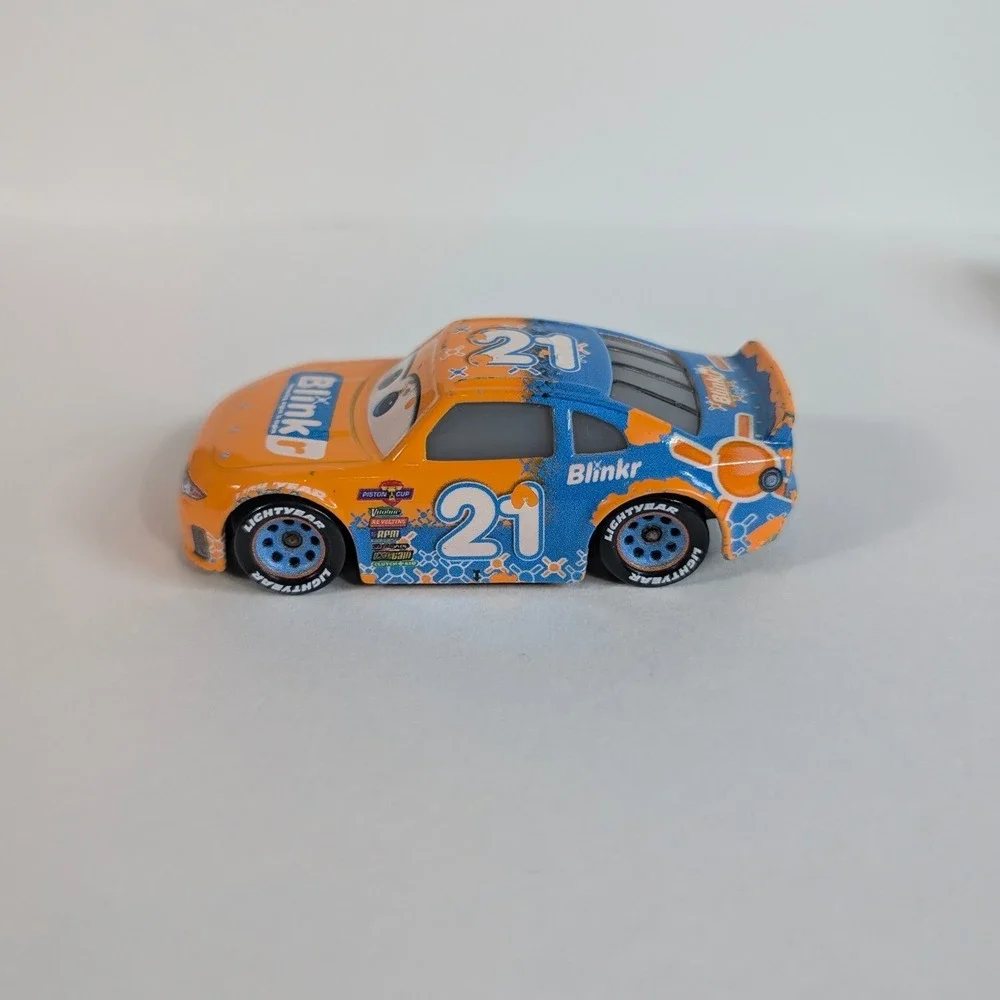 Disney Pixar Cars 3 Speedy Comet Blinkr #21 Diecast Stock Car Piston Cup